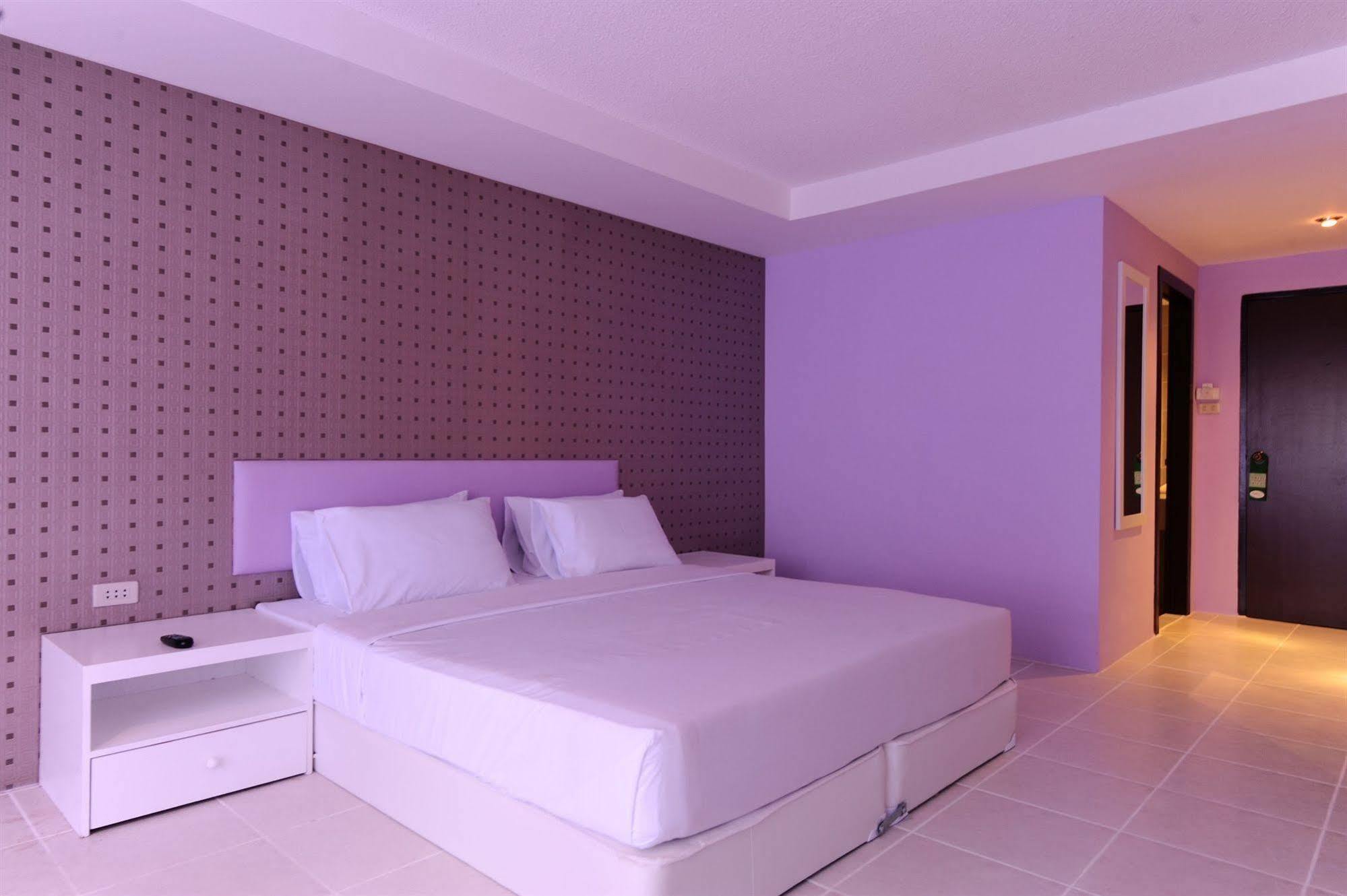 Angket Hip Residence Pattaya Exterior foto